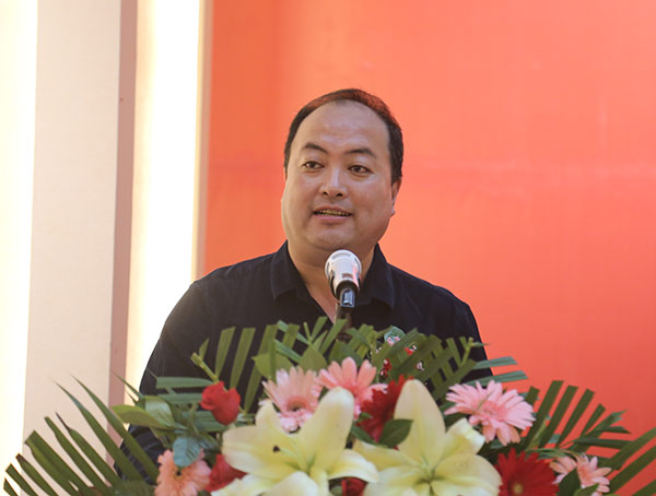 IMG_2300.jpg IMG_2300.jpg